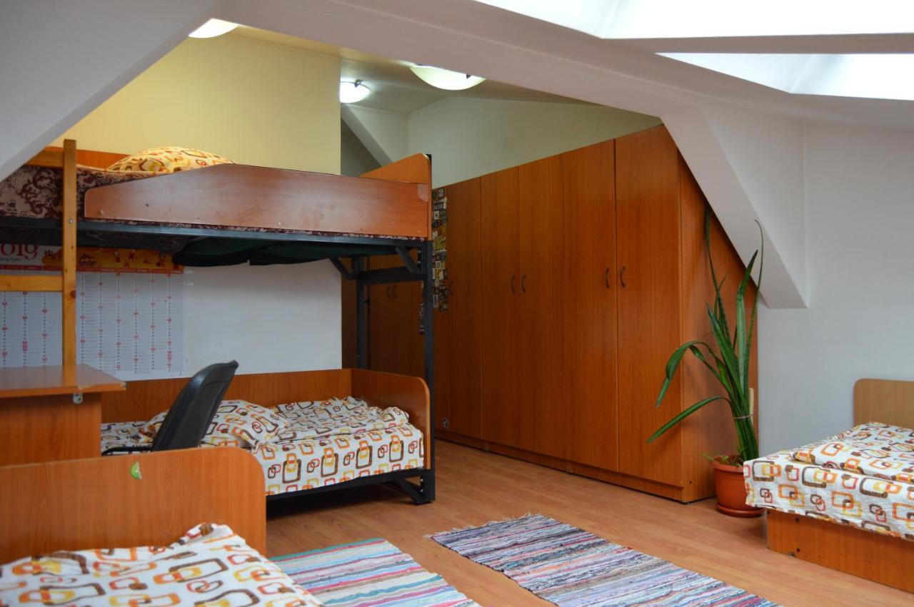 Kollege Hostel 克卢日-纳波卡 外观 照片